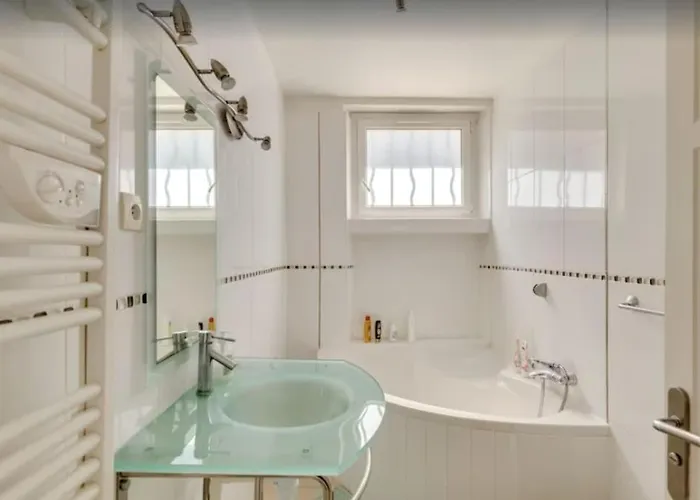 فيلة Moun Oustaou *